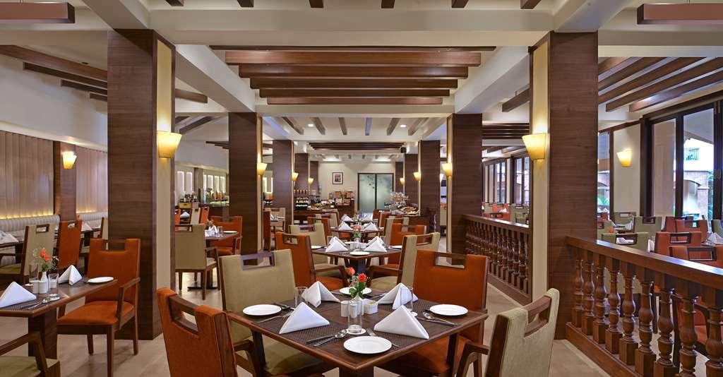 Country Inn & Suites By Radisson, Goa Candolim Restaurang bild