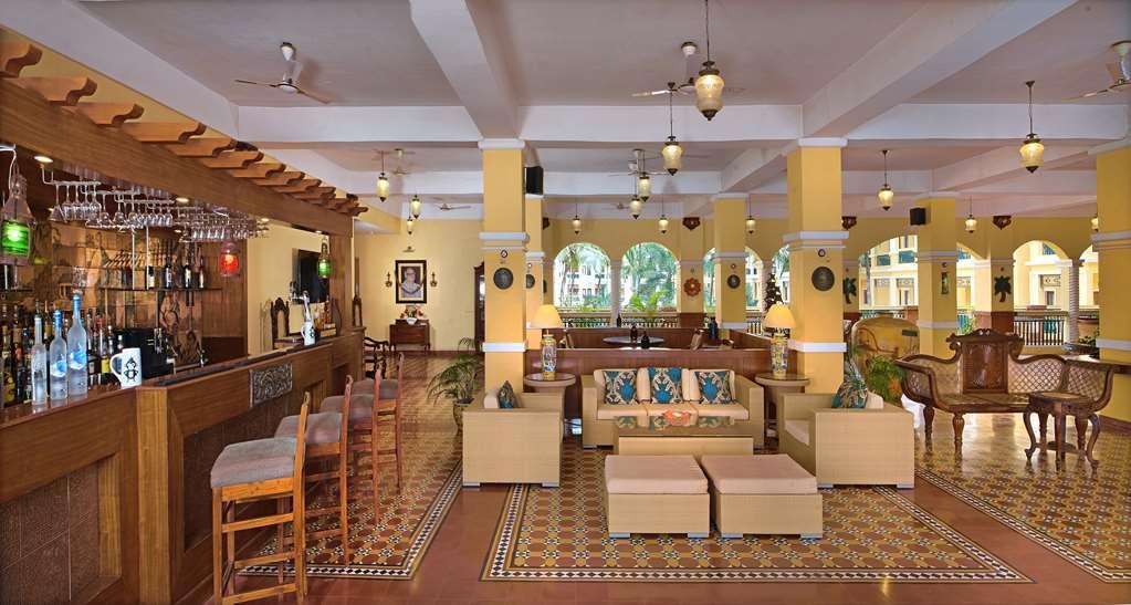 Country Inn & Suites By Radisson, Goa Candolim Restaurang bild